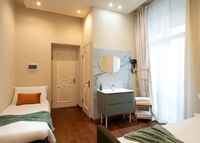 Casa Amedeo - Family Near Termini Apartment *